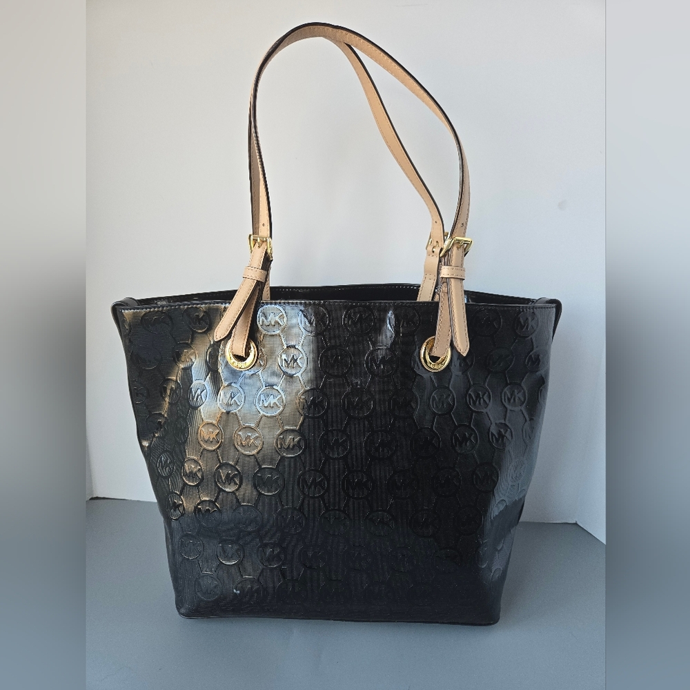 Michael Kors Jet Set Signature Black Patent Leather Mirror Large Tote Bag Purse
